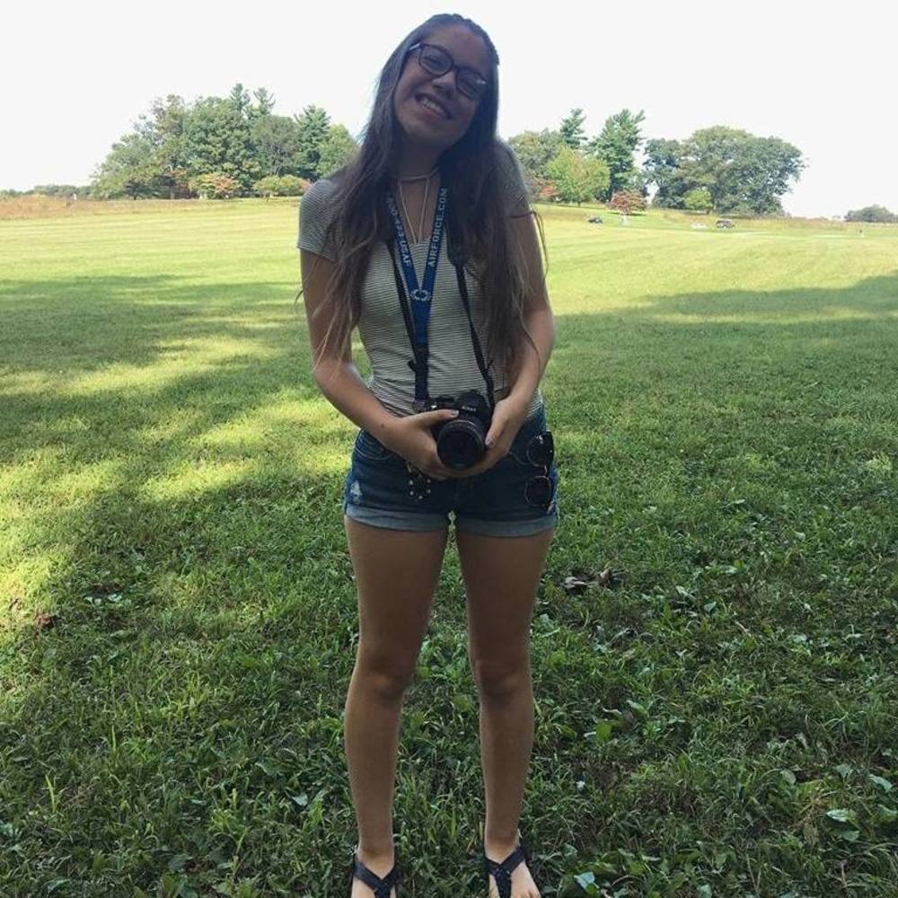 Meet your Posher, Alexis